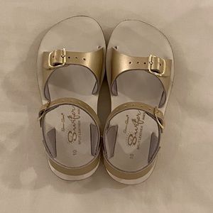 Girls Salt Water Sandals in Gold